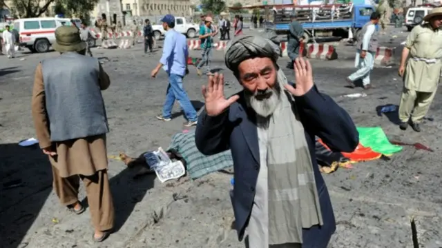 حمله داعش به راهپیمایی جنبش روشنایی