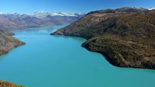 El lago Kanas