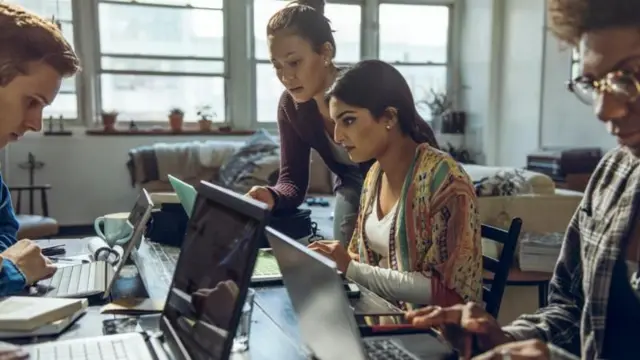 ગુજરાત વિદ્યાર્થી કેનેડા