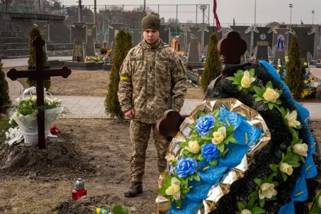 Vadym Yarovenko en ell cementerio