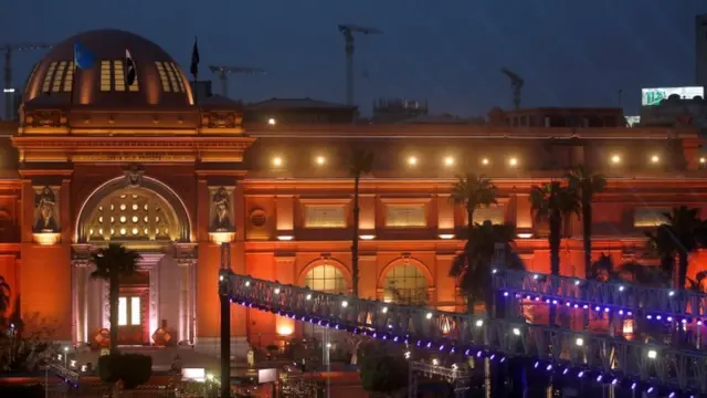 الموكب الملكي