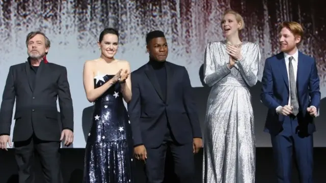 Los actores Mark Hamill, Daisy Ridley, John Boyega, Gwendoline Christie y Domhnall Gleeson.