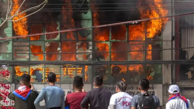 नेपाल राजशाही समर्थक प्रदर्शन में हिंसा