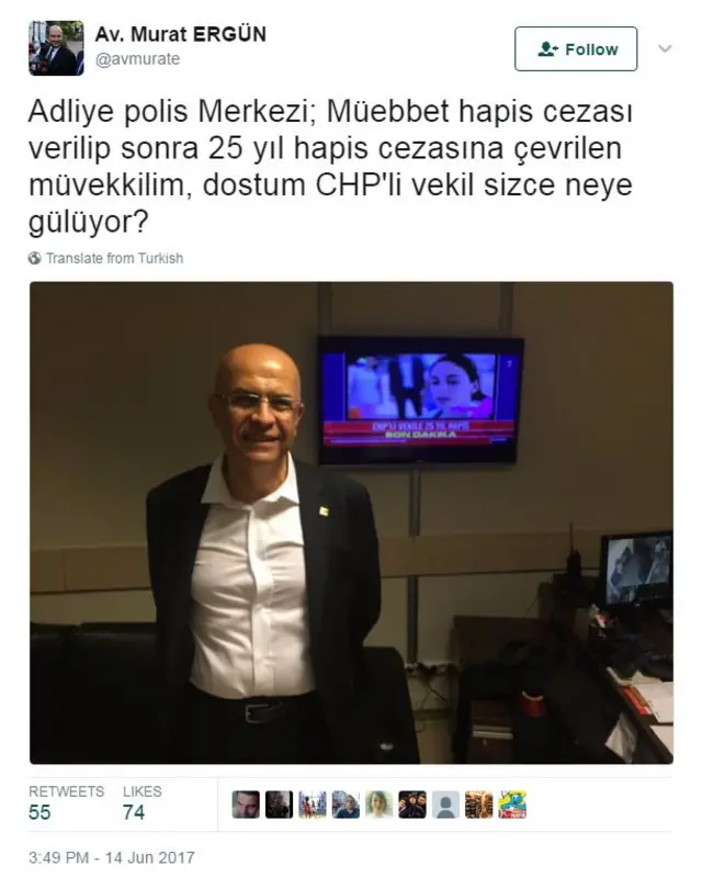 Enis Berberoğlu'nun avukatı Berberoğlu'nun adliyede fotoğrafını paylaştı.