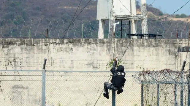 سجن في الإكوادور