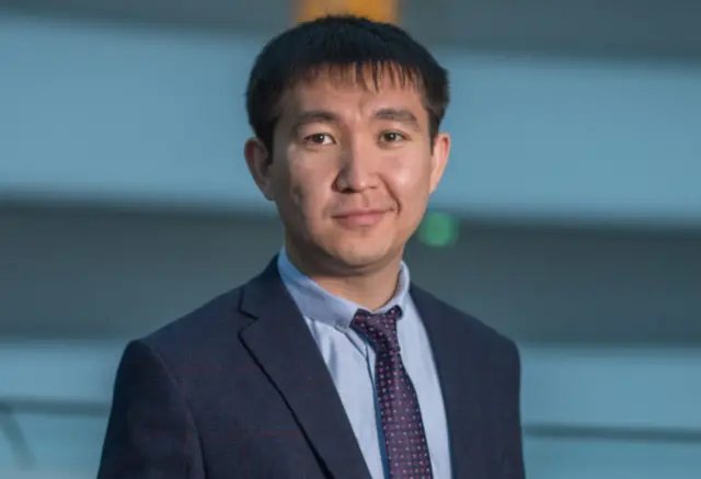 Жанибек Арынов - Казакстандагы Назарбаев университинин доценти, саясат талдоочу 