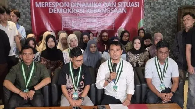 KAMMI pimpinan Amri Akbar menolak demonstrasi warga Pati yang tergabung dalam AMPB dengan alasan "demi menjaga kondusivitas".
