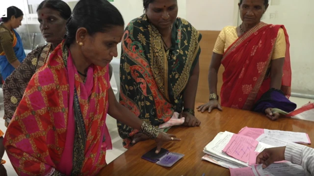 பெண்களுக்கு மட்டுமே கடன்