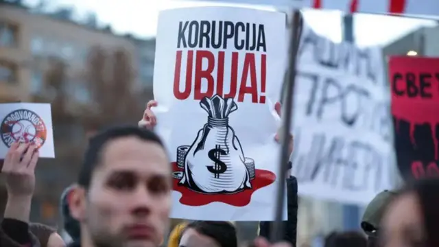 'Korupcija ubija' bio je jedan od slogana studentskih i masovnih protesta 2025.