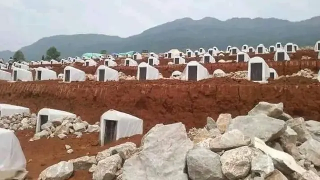 လားရှိုးတိုက်ပွဲအတွင်း ကျဆုံးခဲ့တဲ့ တော်လှန်ရေးတပ်ဖွဲ့ဝင်တွေရဲ့ အုတ်ဂူတွေကို တွေ့ရစဉ် 