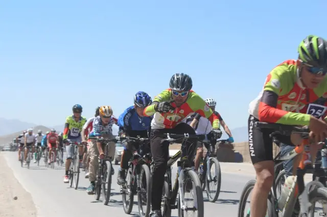 بایسکل ځغلوونکي