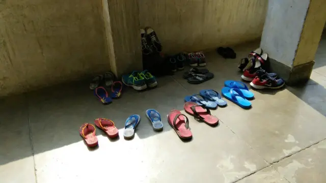 ঘরের বাইরে বের হওয়া নিষেধ তাদের