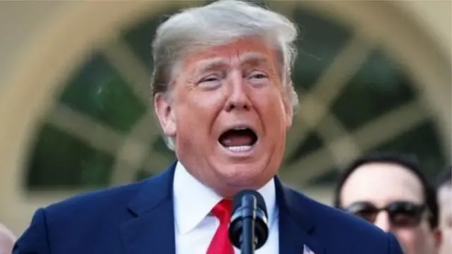 डोनल्ड ट्रंप