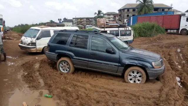 Okporoụzọ si Aba gawa Pọtakọtụ