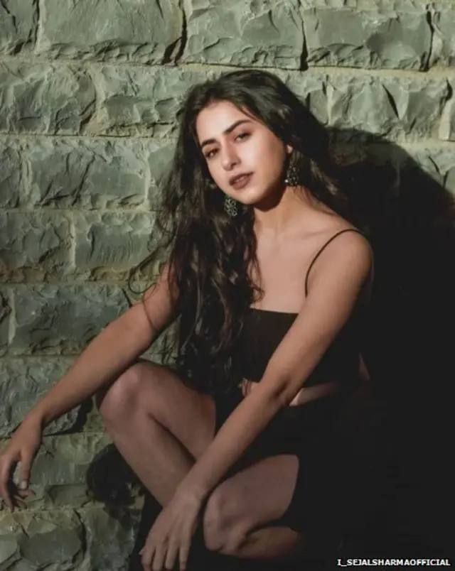 टीवी एक्ट्रेस सेजल शर्मा