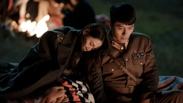 क्रैश लेंडिग ऑन यू