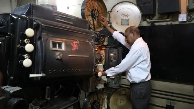 रीगल सिनेमा हॉल