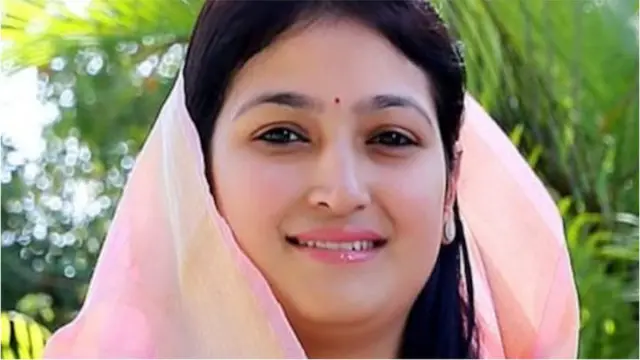 ધરતી તાઈની તસવીર