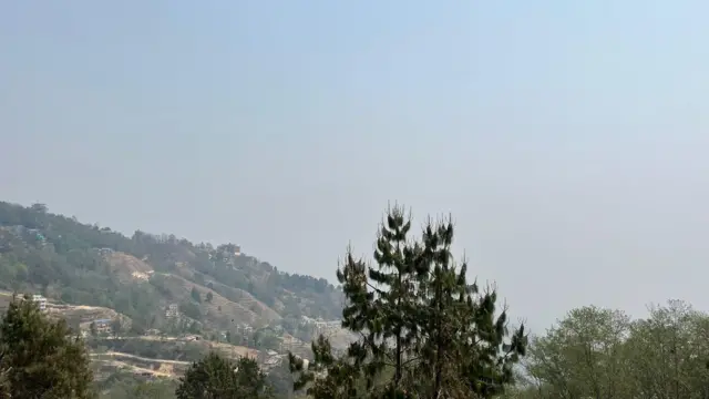 အခုတစ်ခါ ခရီးမှာ မြင်ရတဲ့ မီးခိုးမြူဖုံးနေတဲ့ မြင်ကွင်း