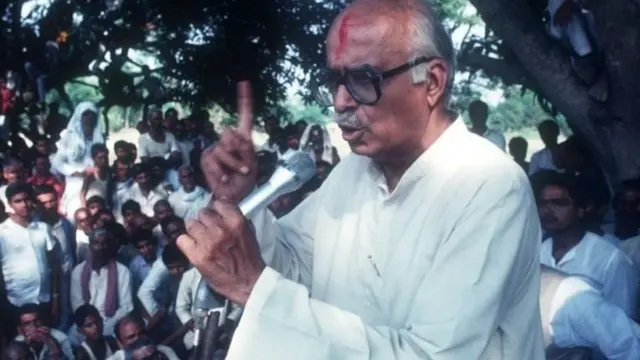 अटलबिहारी वाजपेयी, लालकृष्ण अडवाणी, भाजप, राष्ट्रीय स्वयंसेवक संघ