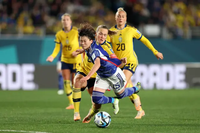 ဂျပန် နဲ့ ဆွီဒင် အကြိတ်အနယ် ယှဉ်ပြိုင်