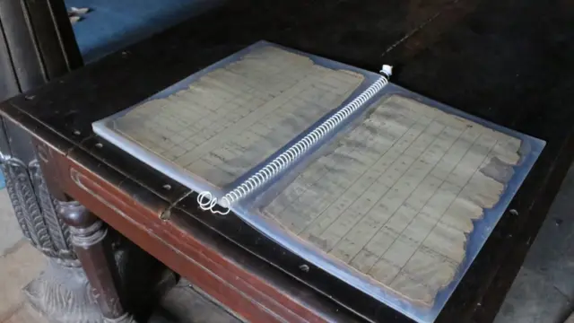 શાળના રજિસ્ટરની તસવીર