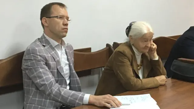 адвокат і матір