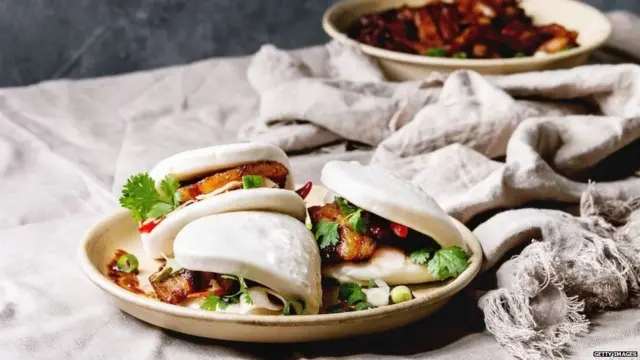 चायनीज रेस्तरॉमधील पदार्थ