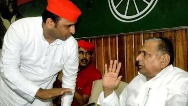 अखिलेश यादव और मुलायम सिंह यादव