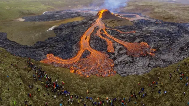 вулкан Фаградальсфьядль