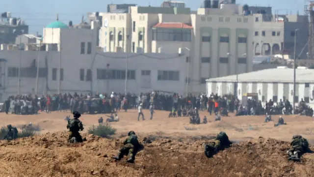 المتظاهرون الفلسطينيون