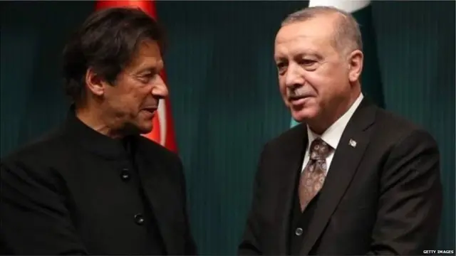 पाकिस्तानी प्रधानमंत्री इमरान ख़ान और तुर्की के राष्ट्रपति रेचेप तैय्यप अर्दोआन