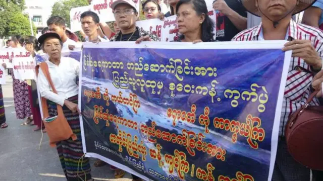 မြစ်ဆုံစီမံကိန်းဖျက်သိမ်းရေးဆန္ဒပြမှုတွေရှိ