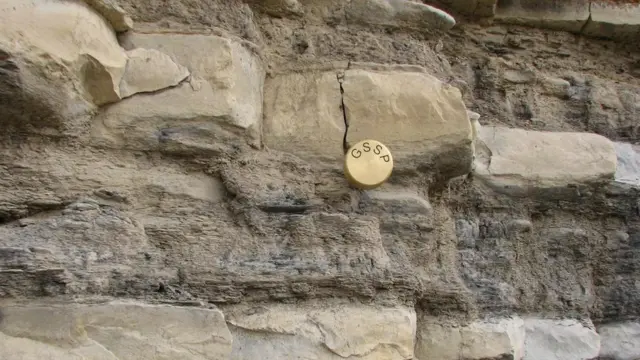 القطاع الطبقي النموذجي في ولاية كولورادو بالولايات المتحدة الأمريكية الذي يميز الفترة الانتقالية بين العصر السينوماني والعصر التورني