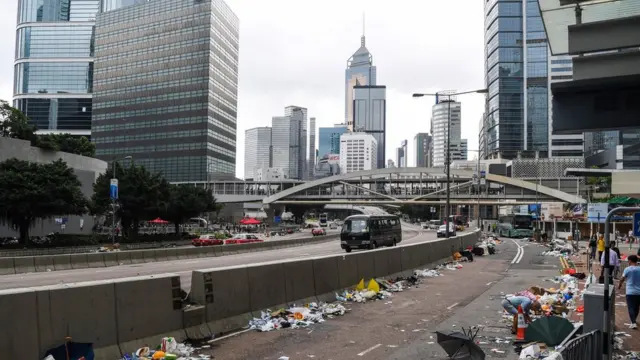 สภาพย่านธุรกิจหลังการประท้วงครั้งที่แล้ว