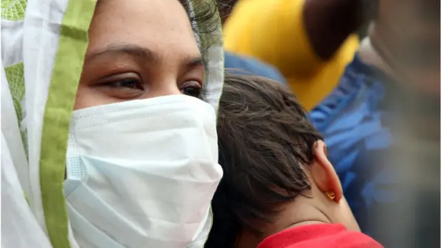 বিশেষজ্ঞরা বলছেন, বাংলাদেশেও ডেঙ্গু ও করোনা নিয়ে গবেষণা পরিচালনা করা দরকার।