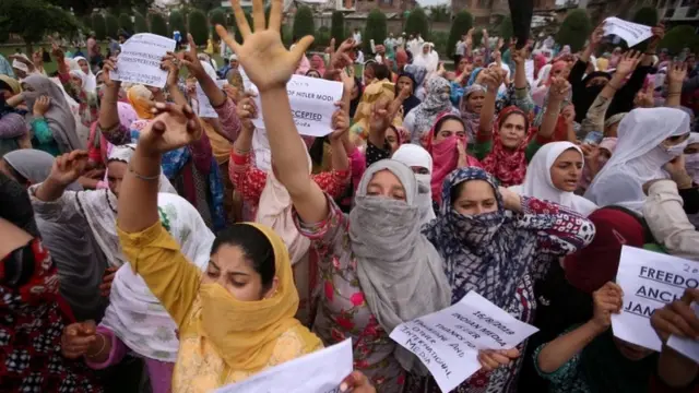 போராட்டம்