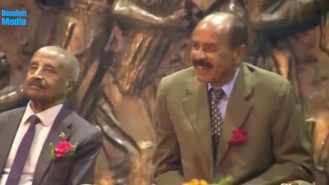 ብምርኢት ሪቺታት ዝተሓጐሰ ኢሳይያስ ኣፈወርቂ ፍሽኽ ኢሉ፡ ምስ ዑስማን ሳልሕ ይርአ