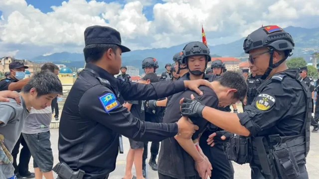 တရုတ်၊ မြန်မာ၊ လာအိုနဲ့ ထိုင်းနိုင်ငံက ရဲတပ်ဖွဲ့တို့ ထိုင်းနိုင်ငံ၊ ချင်းမိုင်မြို့မှာ ၂၀၂၃ ခုနှစ်တုန်းက တွေ့ဆုံပြီး သီတင်းတစ်ပတ်အကြာမှာပဲ ရှမ်းမြောက်မှာ ကျားဖြန့် နှိမ်နင်းရေးထွက်ပေါ်ပါတယ်