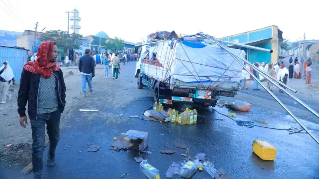 የድሮን ጥቃት የተፈጸመበት ተሽከርካሪ