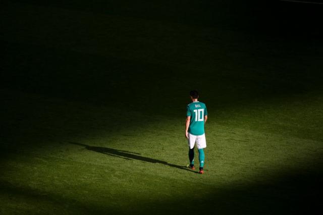 Özil tras la eliminación de Alemania de Rusia 2018.