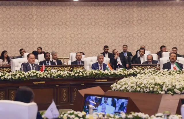 পাকিস্তান সফরের আগেই এটা যে দ্বিপাক্ষিক বৈঠক নয় তা স্পষ্ট করে দিয়েছেন ভারতের পররাষ্ট্রমন্ত্রী। 