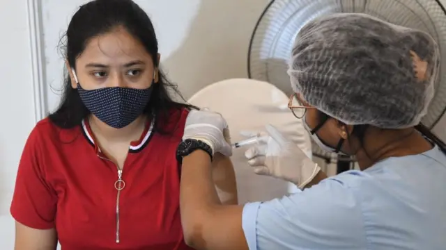 वैक्सीन