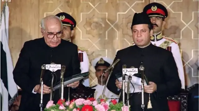 Nawaz Sharif and Ghulam Ishaq Khan