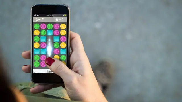 Videojuegos en el móvil.