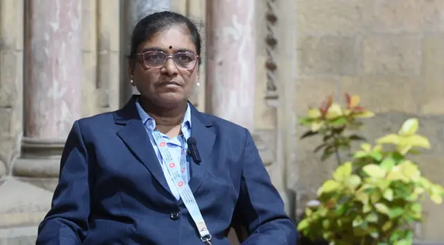 आशियातील पहिल्या लोको पायलट सुरेखा यादव