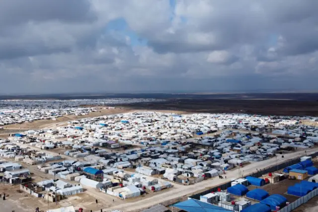 सीरियातला अल होल कँपचा आकाशातून काढलेला फोटो