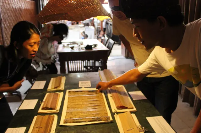 Hanacaraka society, lontar