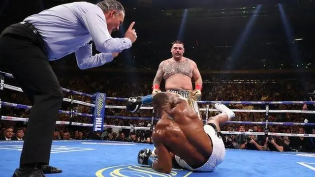 Nyuma y'umukino Joshua yagiye gusuzumwa niba atakomeretse imbere mu mutwe