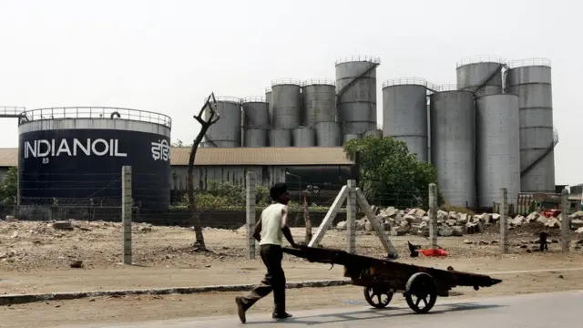 பெட்ரோல் விலை உயர்வு